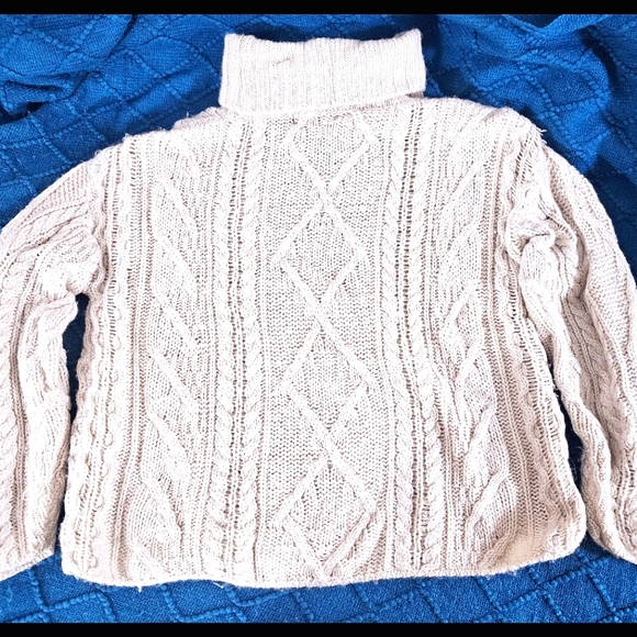 McKennas - Washable Pure Wool Turtleneck Cableknit Sweater - Picture 2 of 4